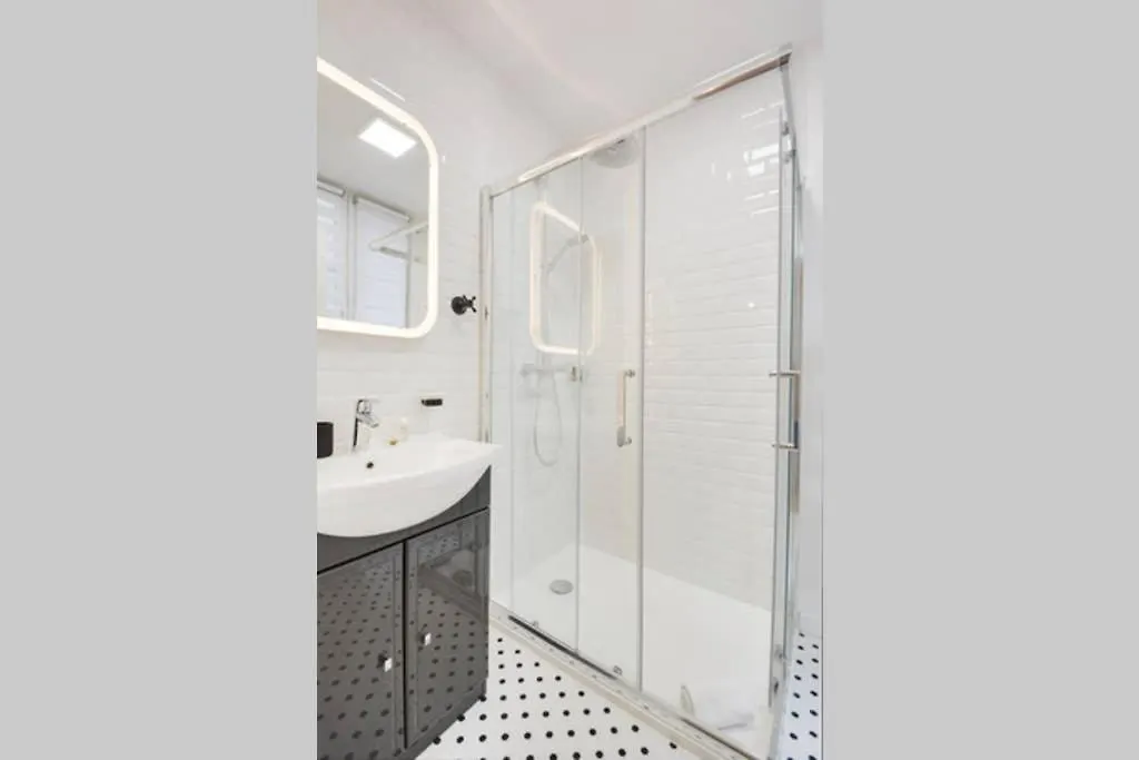 Luxueux Duplex 6 - 8pers - Full Equipped - Republique * Paris