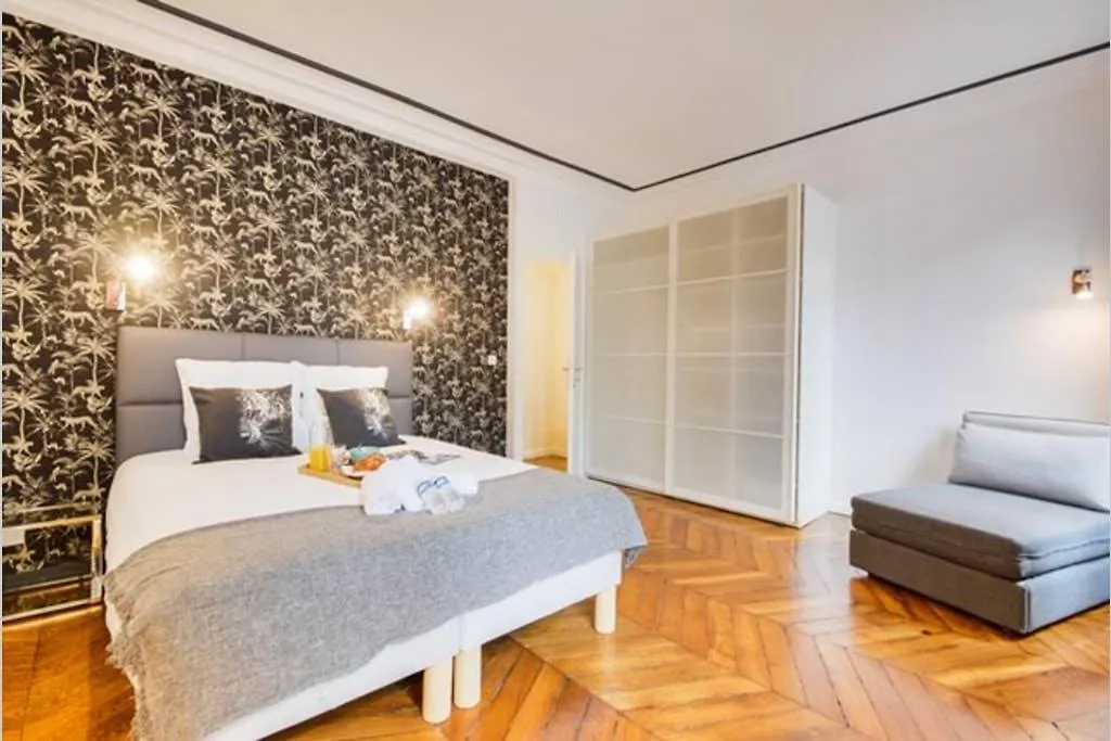 Luxueux Duplex 6 - 8pers - Full Equipped - Republique *